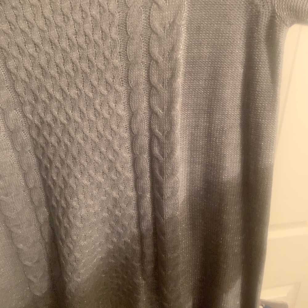 Sweater - Picture 4 of 4